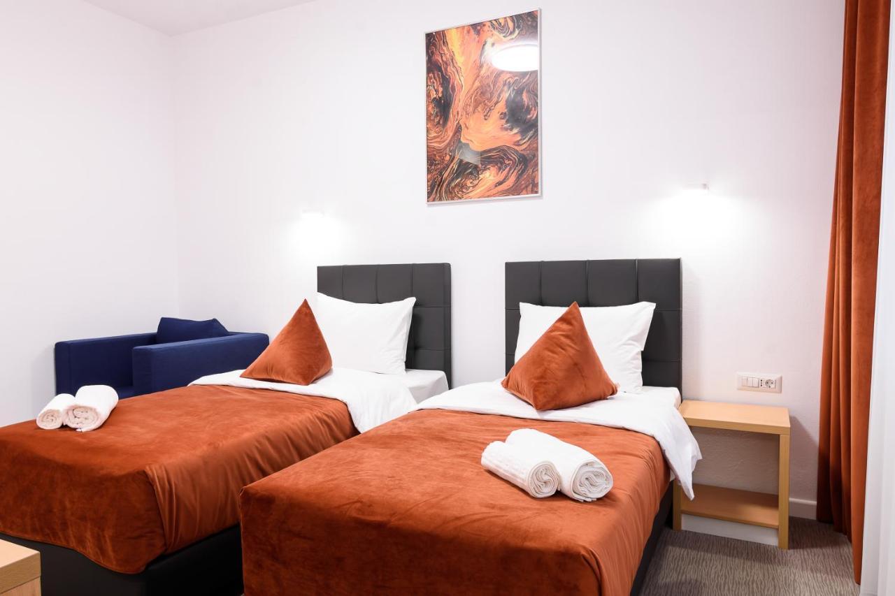 Hotel Urban Baia Mare Ngoại thất bức ảnh