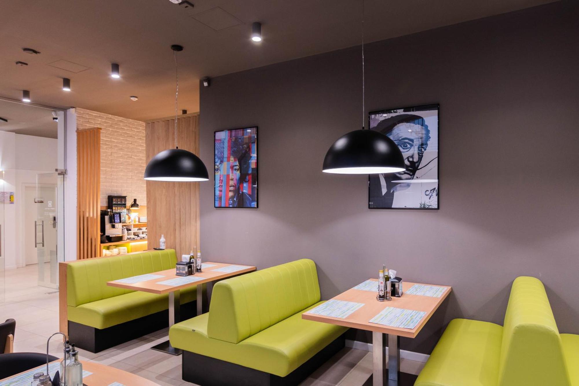 Hotel Urban Baia Mare Ngoại thất bức ảnh