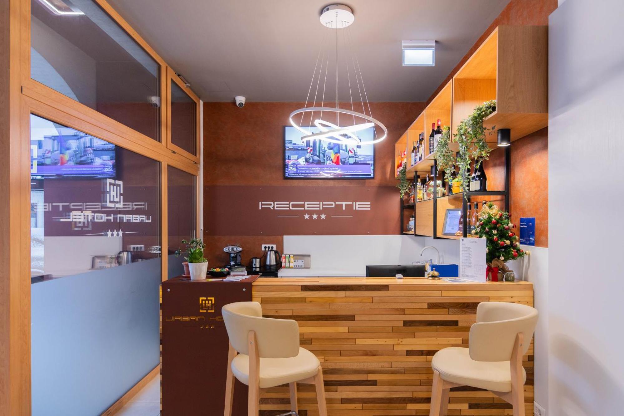Hotel Urban Baia Mare Ngoại thất bức ảnh