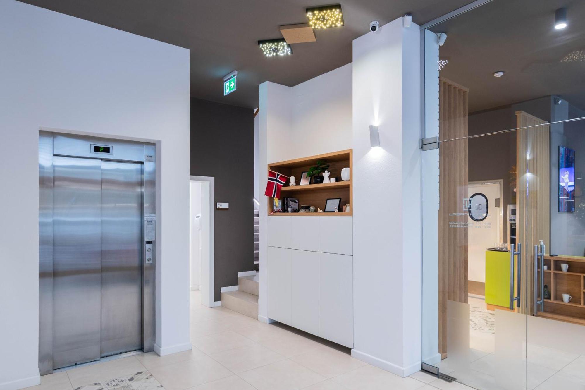 Hotel Urban Baia Mare Ngoại thất bức ảnh