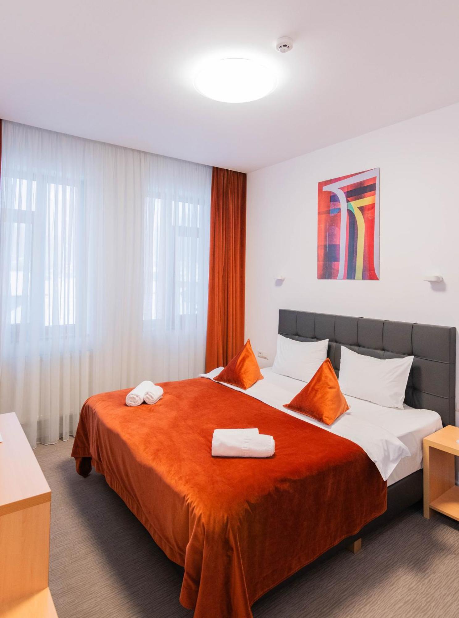Hotel Urban Baia Mare Ngoại thất bức ảnh