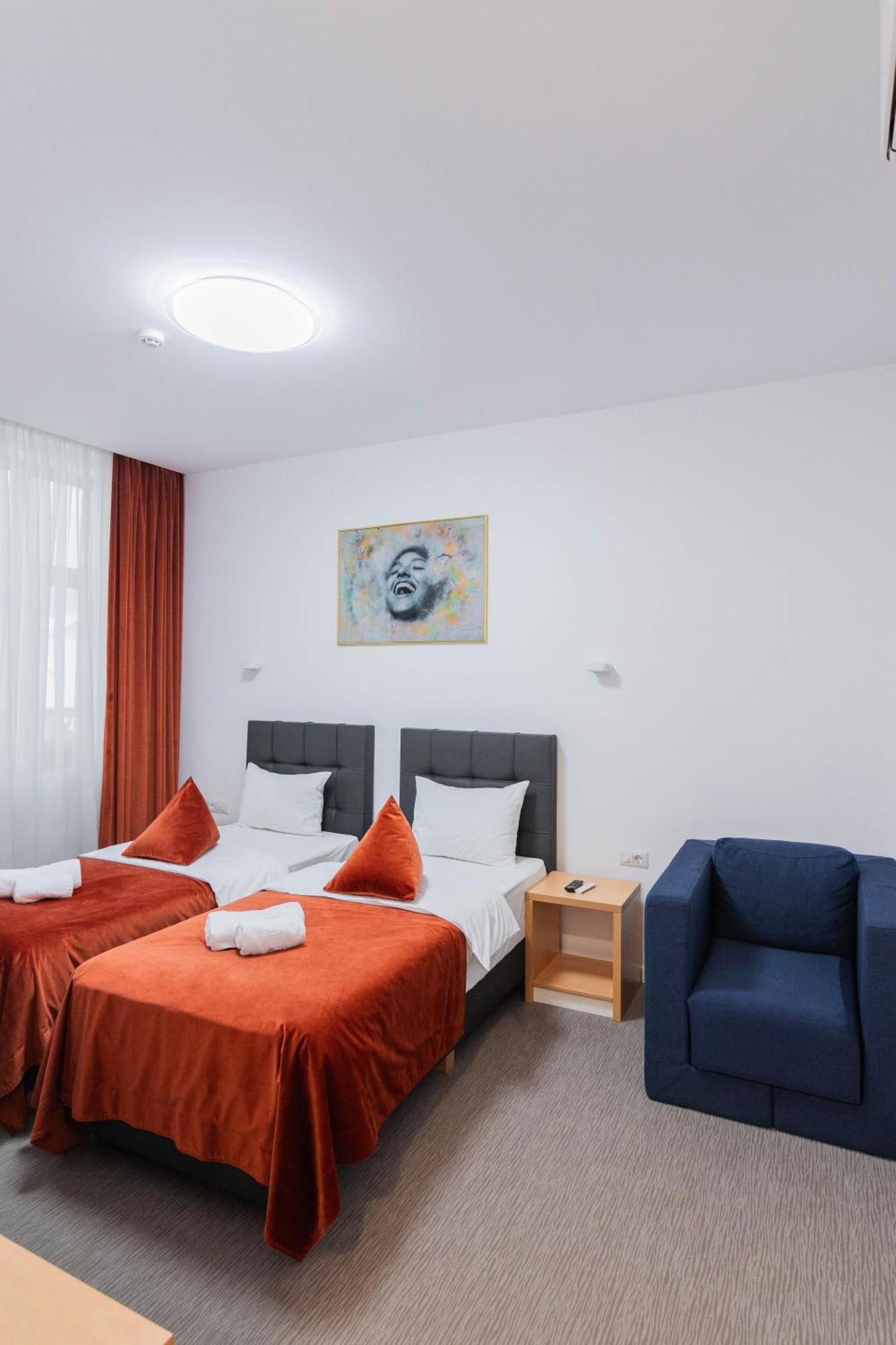 Hotel Urban Baia Mare Ngoại thất bức ảnh