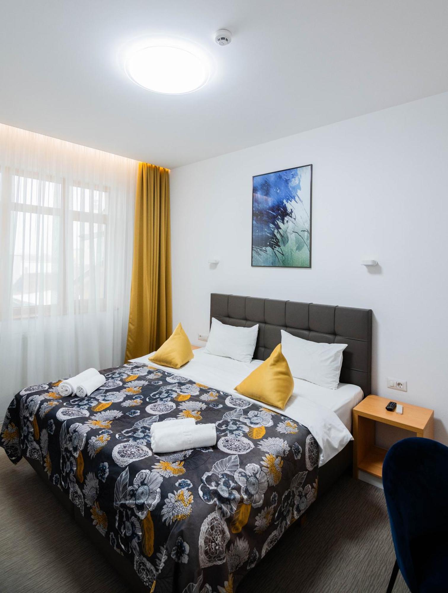 Hotel Urban Baia Mare Ngoại thất bức ảnh
