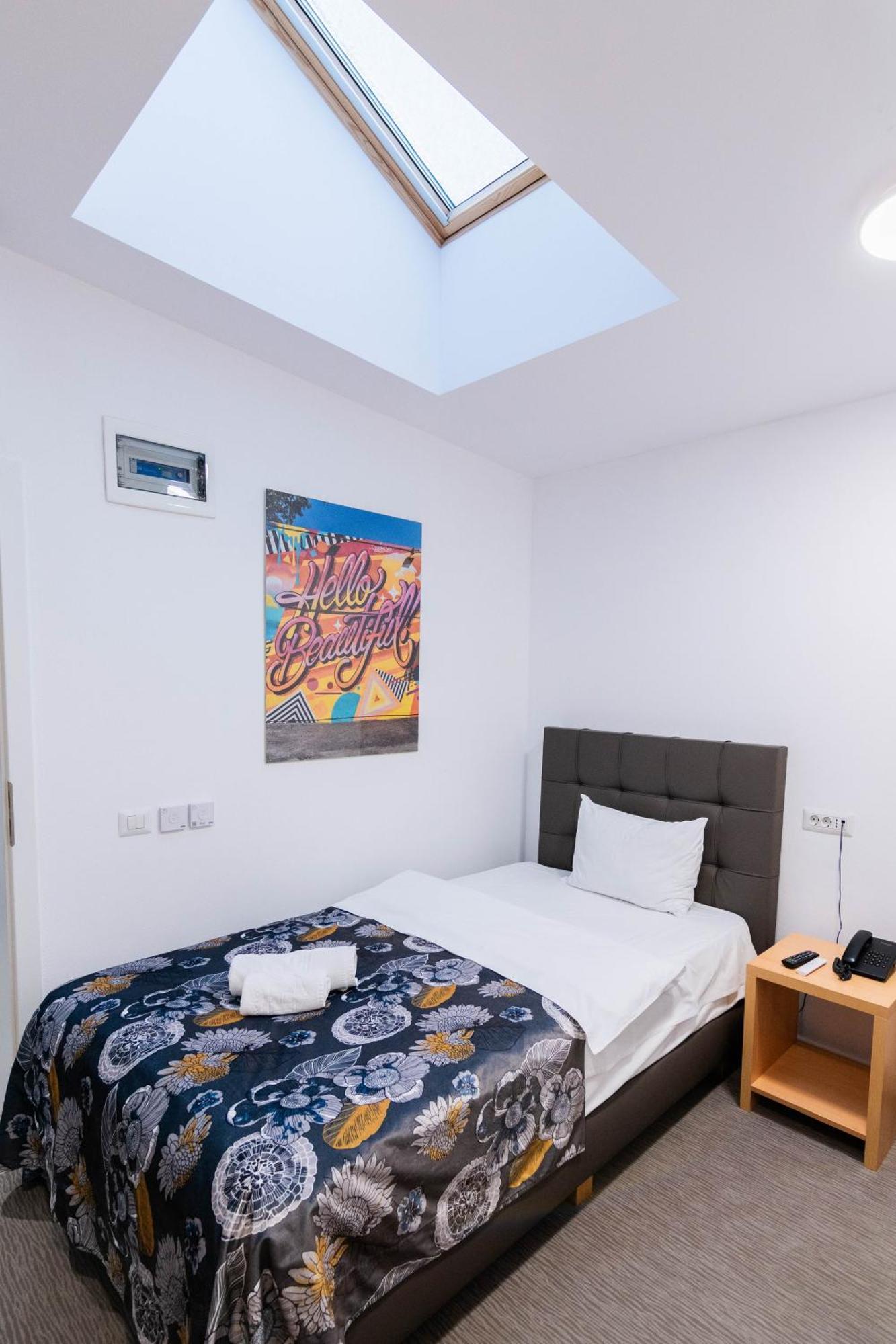 Hotel Urban Baia Mare Ngoại thất bức ảnh